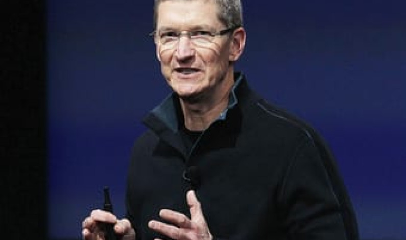 Apple’ın CEO’su da devletine güvenmiyor