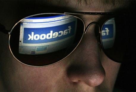 Kadının Facebook’a girmesi öldürülmesinin cezasını hafifletti