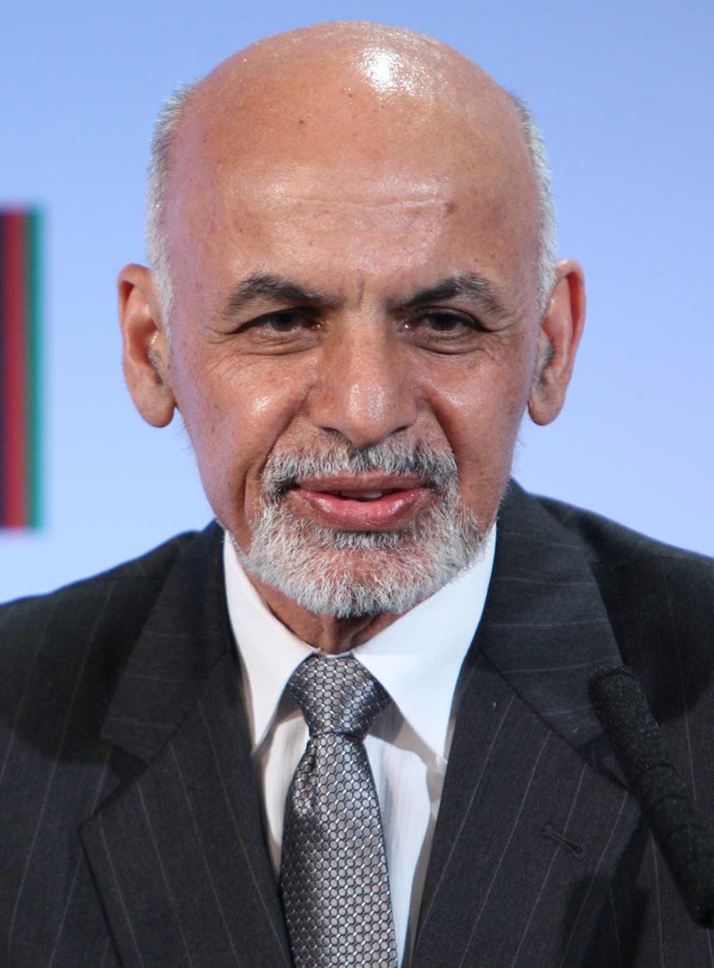 Afganistan’ın eski devlet başkanı Eşref Gani paranızı “çalmaya” çalışıyor!